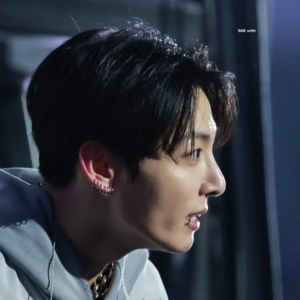 Penampilan Jungkook (BTS) yang Paling Dicintai Hari Ini