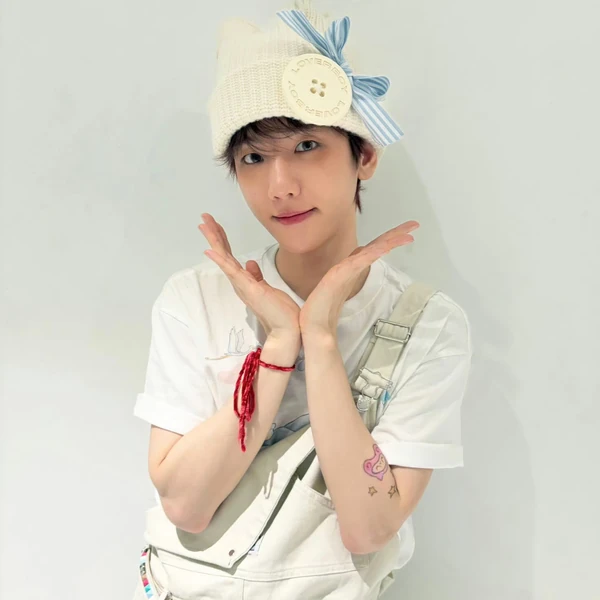 백현 (EXO) 팬심 가득한 인기 사진