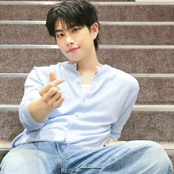 Top Photo Full of MJ (ASTRO) Love