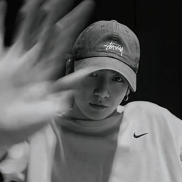 Foto Populer Penuh Cinta untuk Jungkook (BTS)