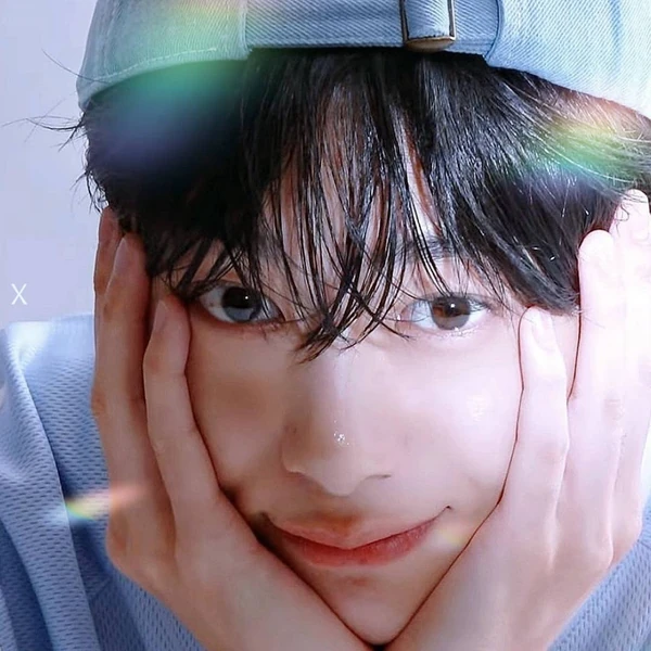 형원 (몬스타엑스) 팬심 가득한 인기 사진