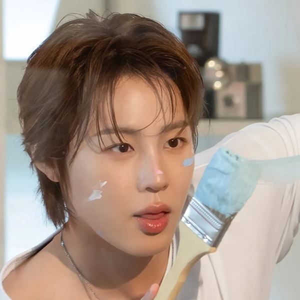 Today's Most Loved Ha Sungwoon