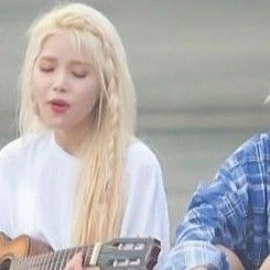 Foto Populer Penuh Cinta untuk MAMAMOO