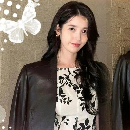 Penampilan IU yang Paling Dicintai Hari Ini