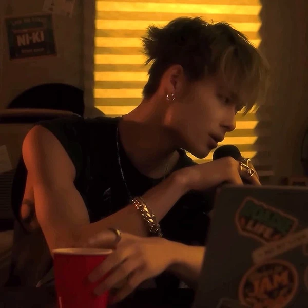 최애 팬덤이 만들어낸 니키 (ENHYPEN)의 1등 배너 게시글