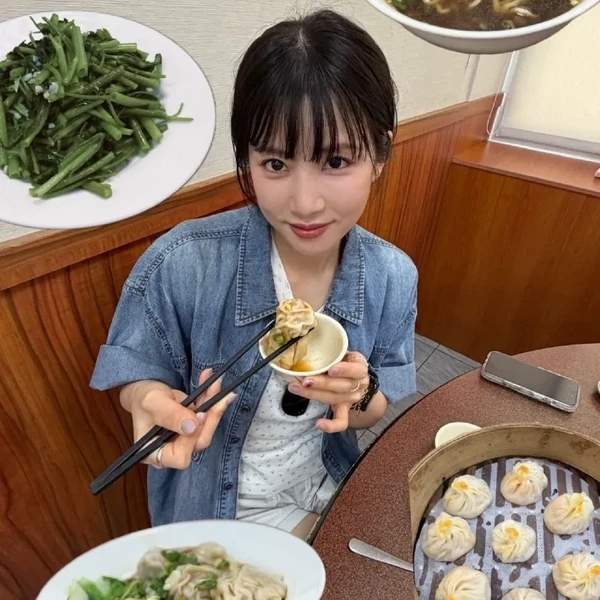 Today's Most Loved Park Chorong (Apink)