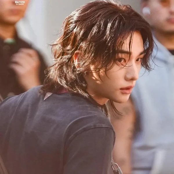 오늘 가장 사랑받은 현진 (Stray Kids)의 모습