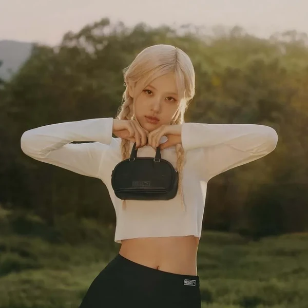 로제 (BLACKPINK) 팬심 가득한 인기 사진