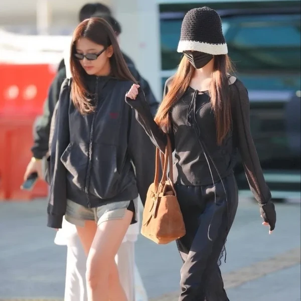 充满粉丝爱意的IVE人气照片