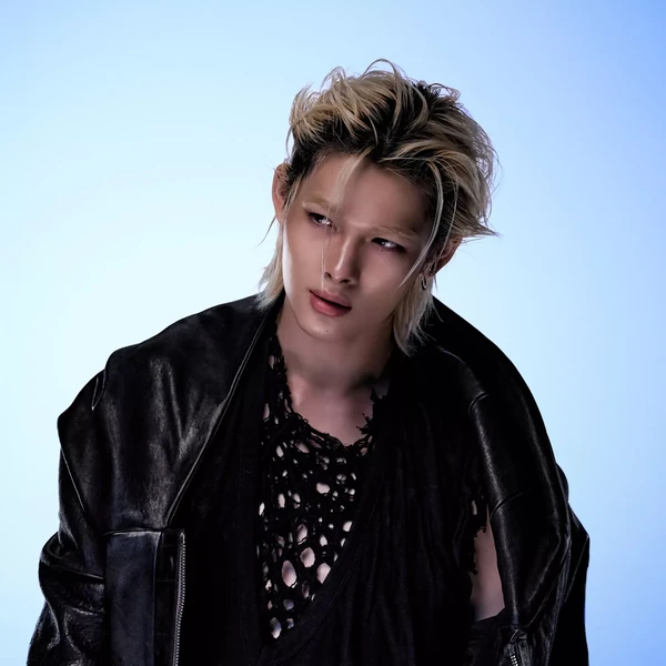 투표로 선정된 니키 (ENHYPEN)의 인기 프로필 이미지