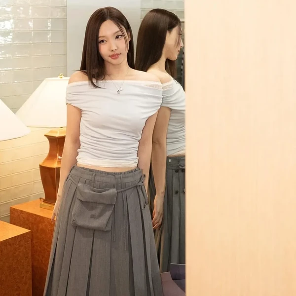 Today's Most Loved Nayeon (TWICE)