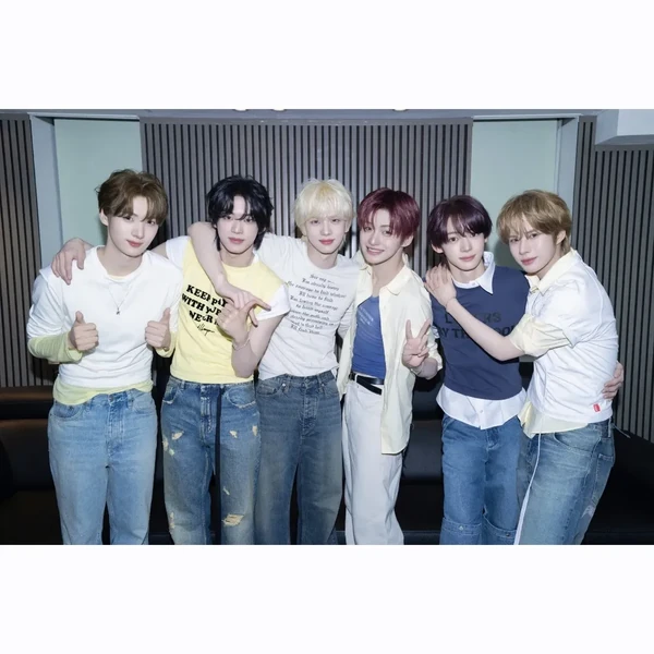 Top Photo Full of TWS Love