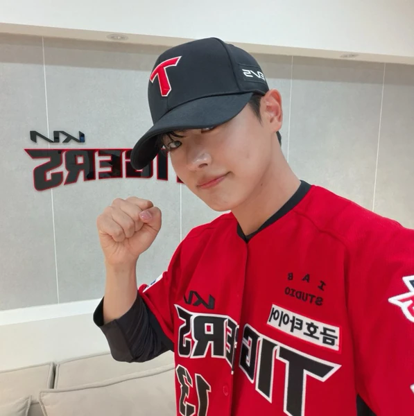 Shining profile picture of チェ・ビョンチャン on today's Choeaedol