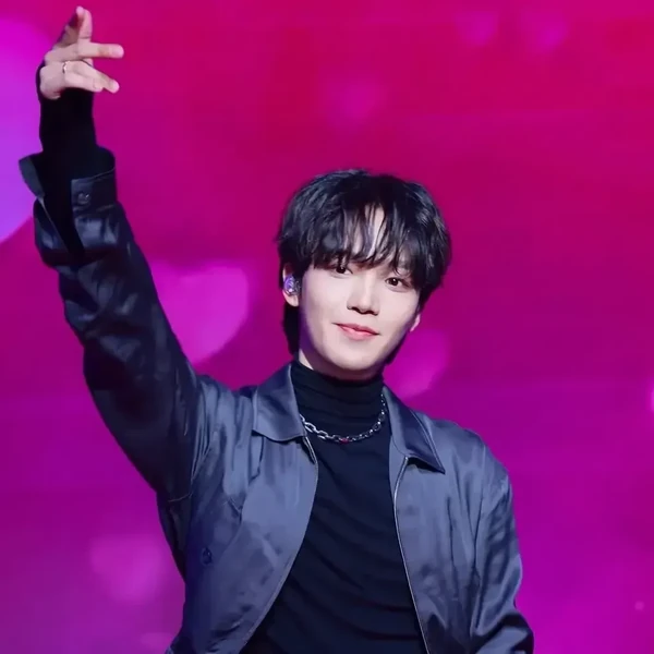 Today's Most Loved Lim Youngmin