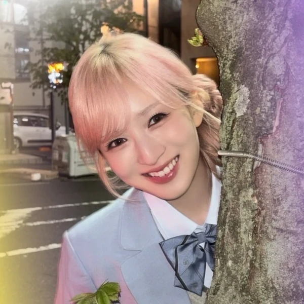 오늘 가장 사랑받은 야마모토 스즈 (ME:I)의 모습