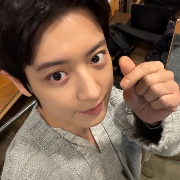 Foto Populer Penuh Cinta untuk EXO