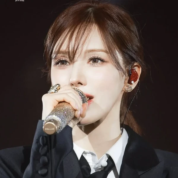 Top Photo Full of Wendy (Red Velvet) Love