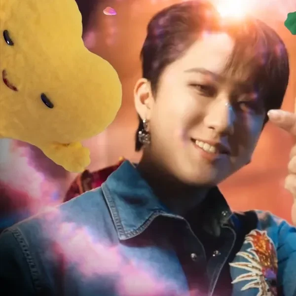 今日最も愛されたチャンビン (Stray Kids)の姿