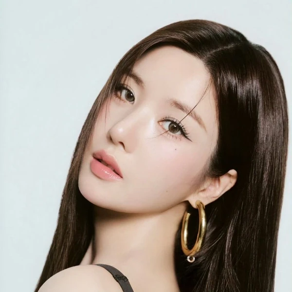 Today's Most Loved Kwon Eunbi