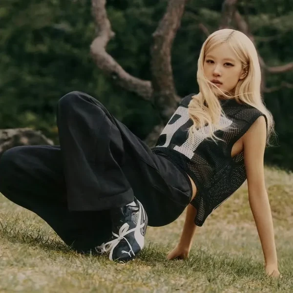 今日最受喜愛的ROSÉ (BLACKPINK)