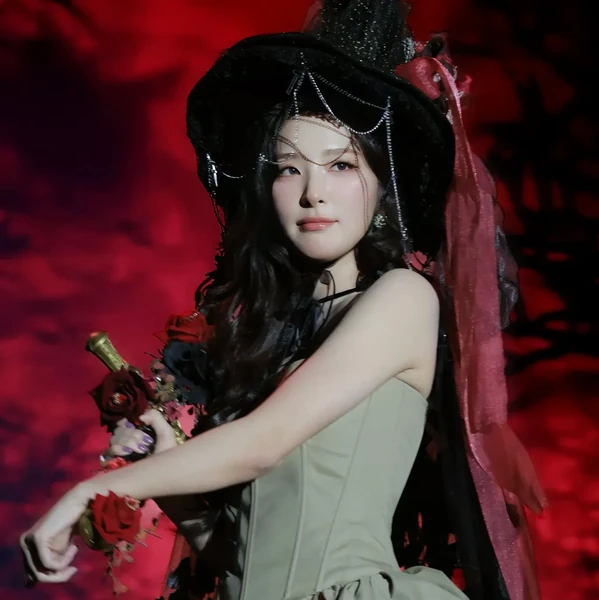 今日最も愛されたスルギ (Red Velvet)の姿