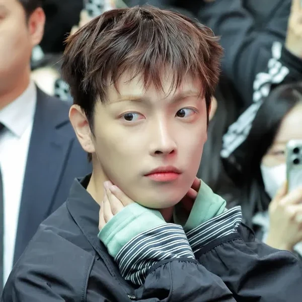 Top Photo Full of Hongjoong (ATEEZ) Love