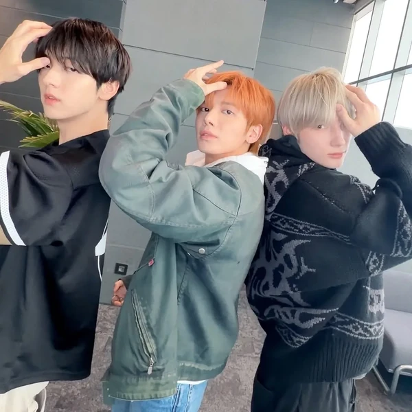 Foto Populer Penuh Cinta untuk TOMORROW X TOGETHER