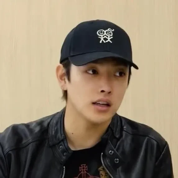 Top Photo Full of Hongjoong (ATEEZ) Love