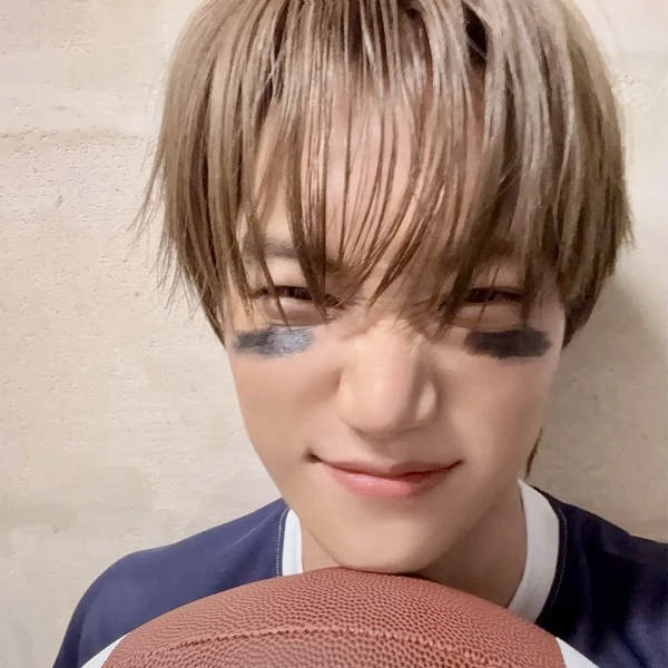 Momen Terbaik Kai (EXO) Pilihan Penggemar