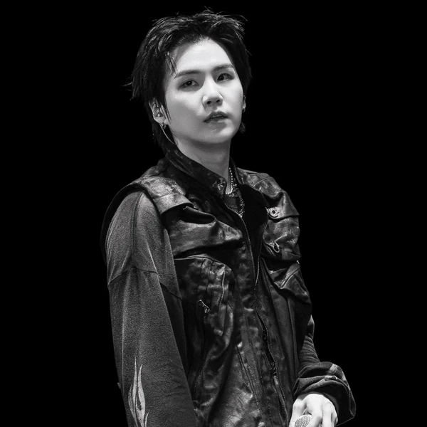 슈가 (방탄소년단) 팬심 가득한 인기 사진