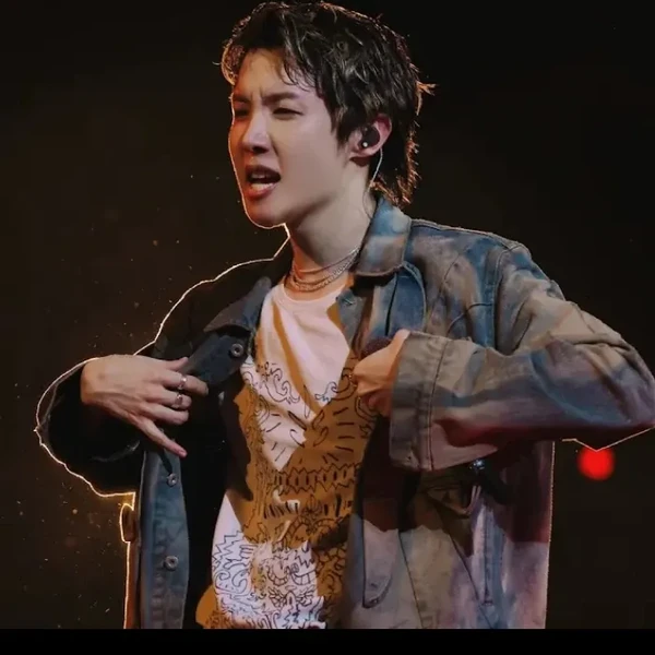 Foto Populer Penuh Cinta untuk j-hope (BTS)