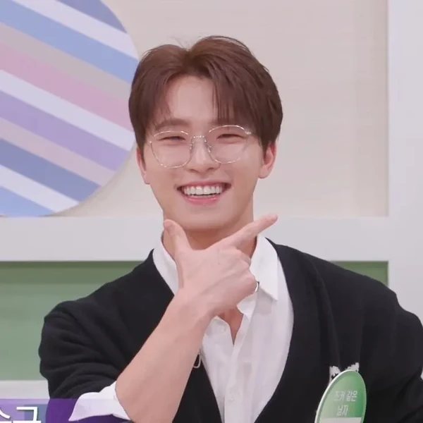 Momen Terbaik SEVENTEEN Pilihan Penggemar