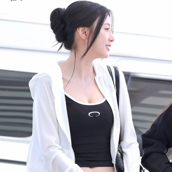 今天最受喜爱的吴夏荣 (Apink)