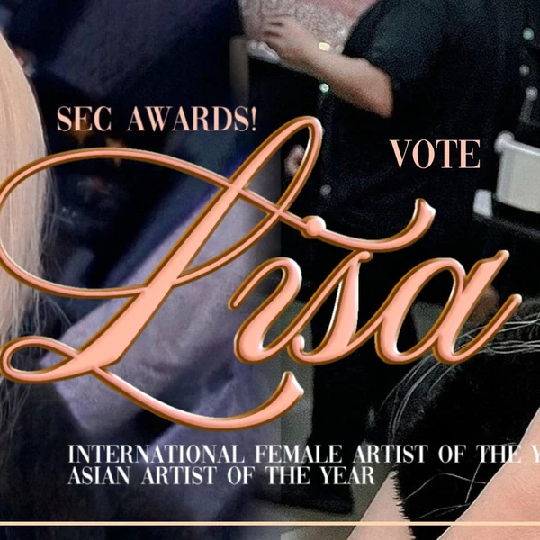 Foto Populer Penuh Cinta untuk Lisa (BLACKPINK)