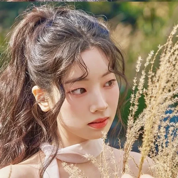 Foto Populer Penuh Cinta untuk Dahyun (TWICE)