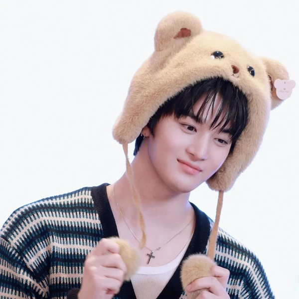 ペ・ジニョンへの愛が詰まった人気写真