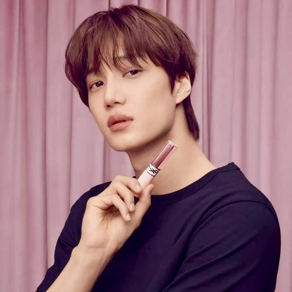 Penampilan Kai (EXO) yang Paling Dicintai Hari Ini