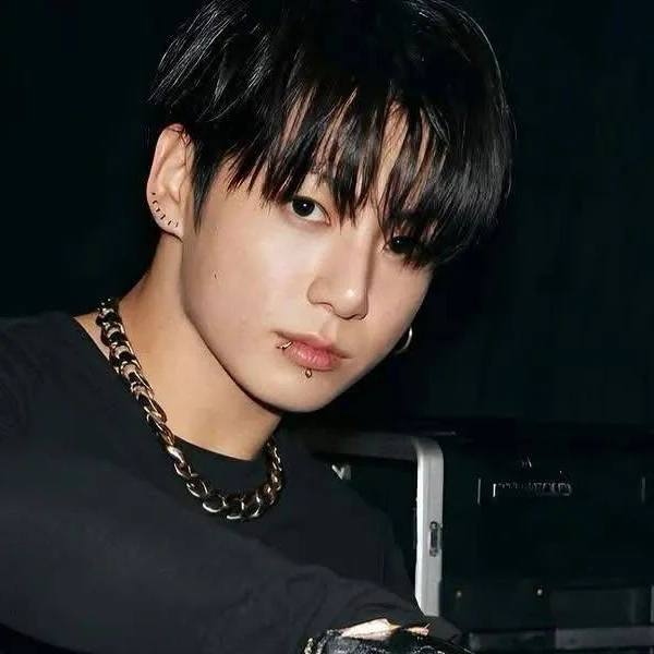 Penampilan Jungkook (BTS) yang Paling Dicintai Hari Ini