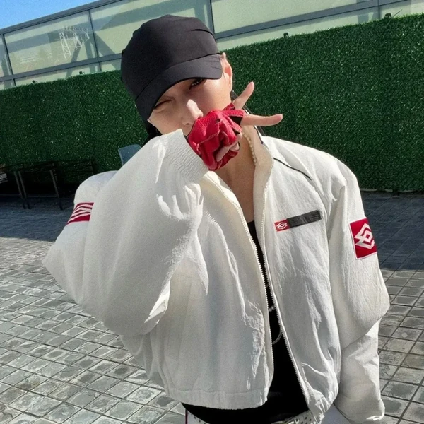 Top Photo Full of EXO Love