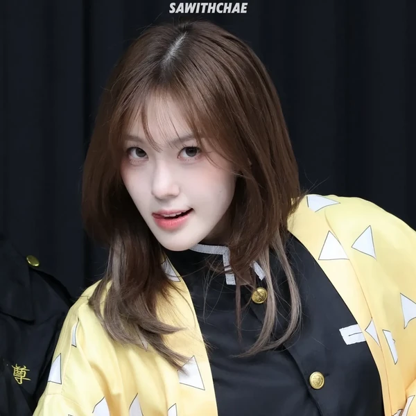 充滿粉絲愛意的金采炫 (Kep1er)人氣照片