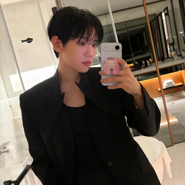 今日最受喜愛的伯賢 (EXO)