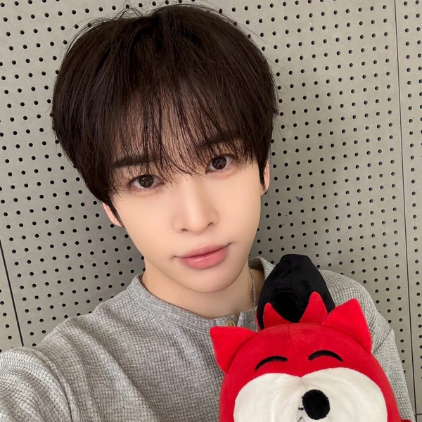 Top Photo Full of Allen (CRAVITY) Love