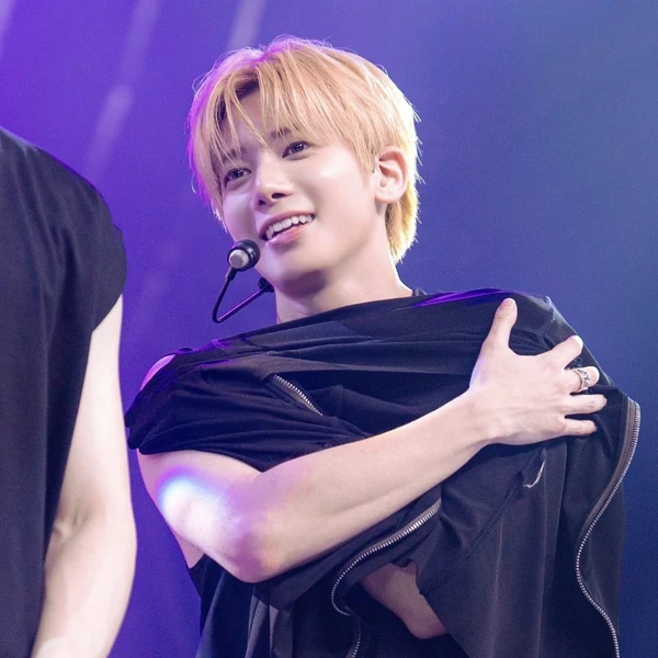 오늘 가장 사랑받은 태현 (투모로우바이투게더)의 모습