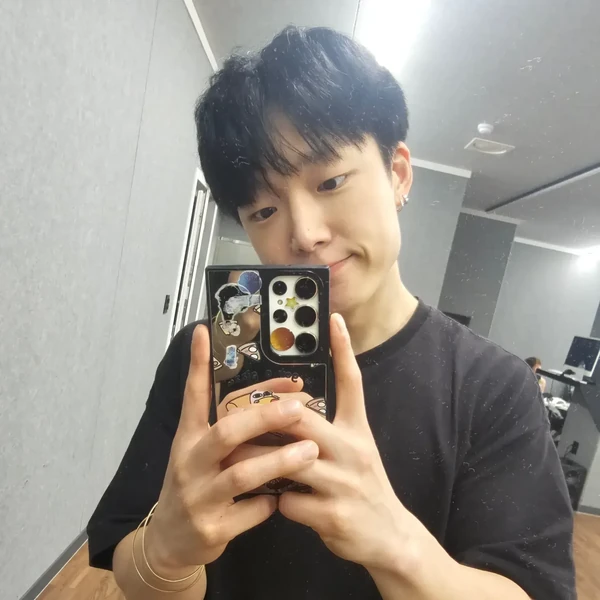 Today's Most Loved BOBBY (iKON)