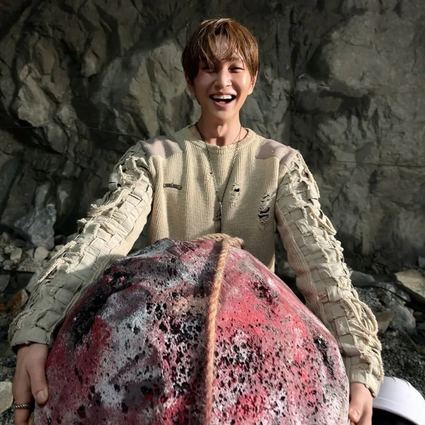 Momen Terbaik Onew (SHINee) Pilihan Penggemar