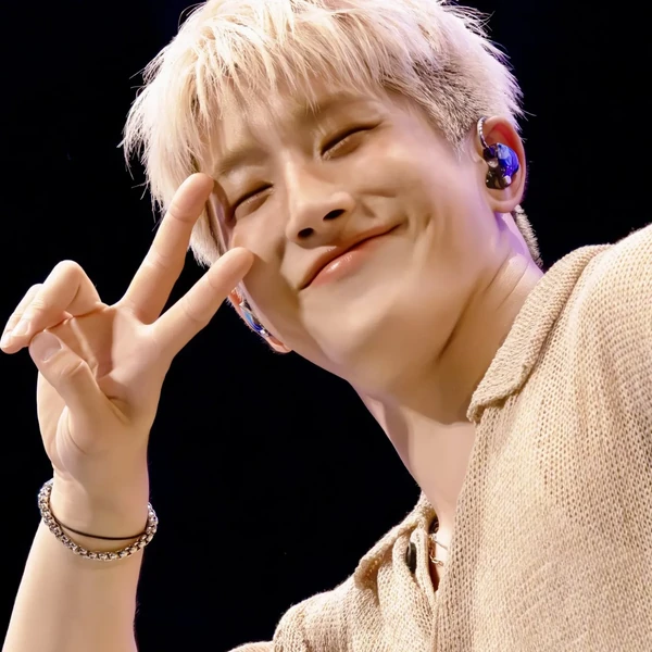 Fans' Pick: Best Moment of Jinjin (ASTRO)