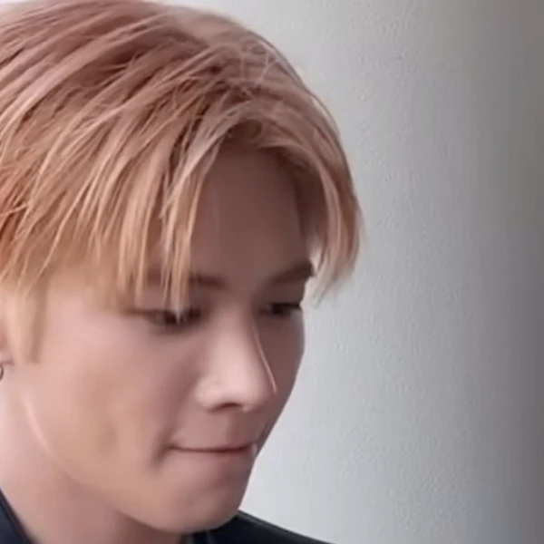 태현 (투모로우바이투게더) 팬심 가득한 인기 사진