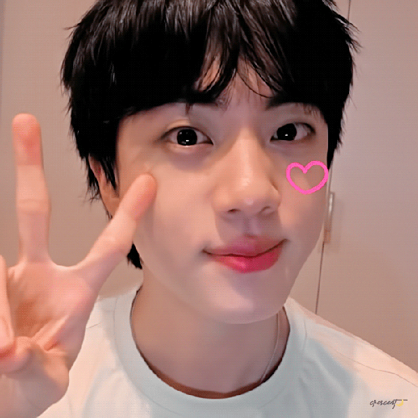 Momen Terbaik Jin (BTS) Pilihan Penggemar