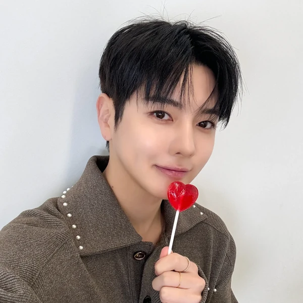 Top Photo Full of REN Love