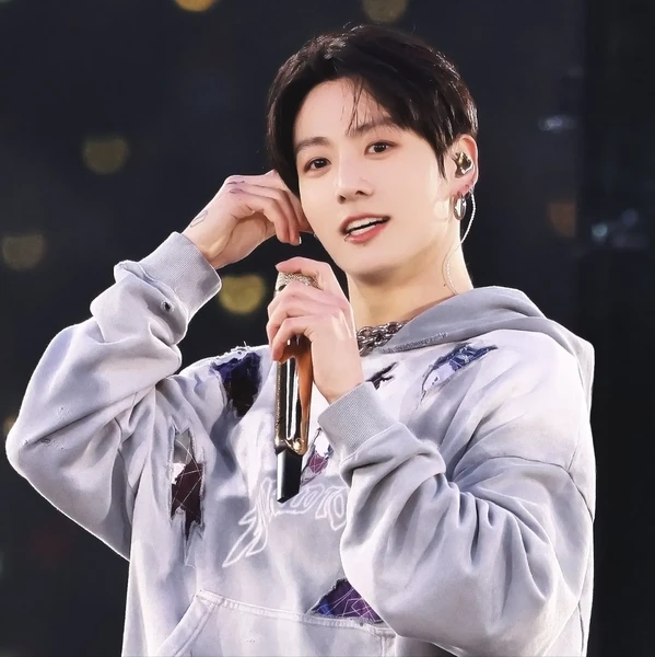 오늘 가장 사랑받은 정국 (방탄소년단)의 모습